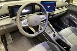 keltainen Volkswagen T-Roc 2026 kuva 6.