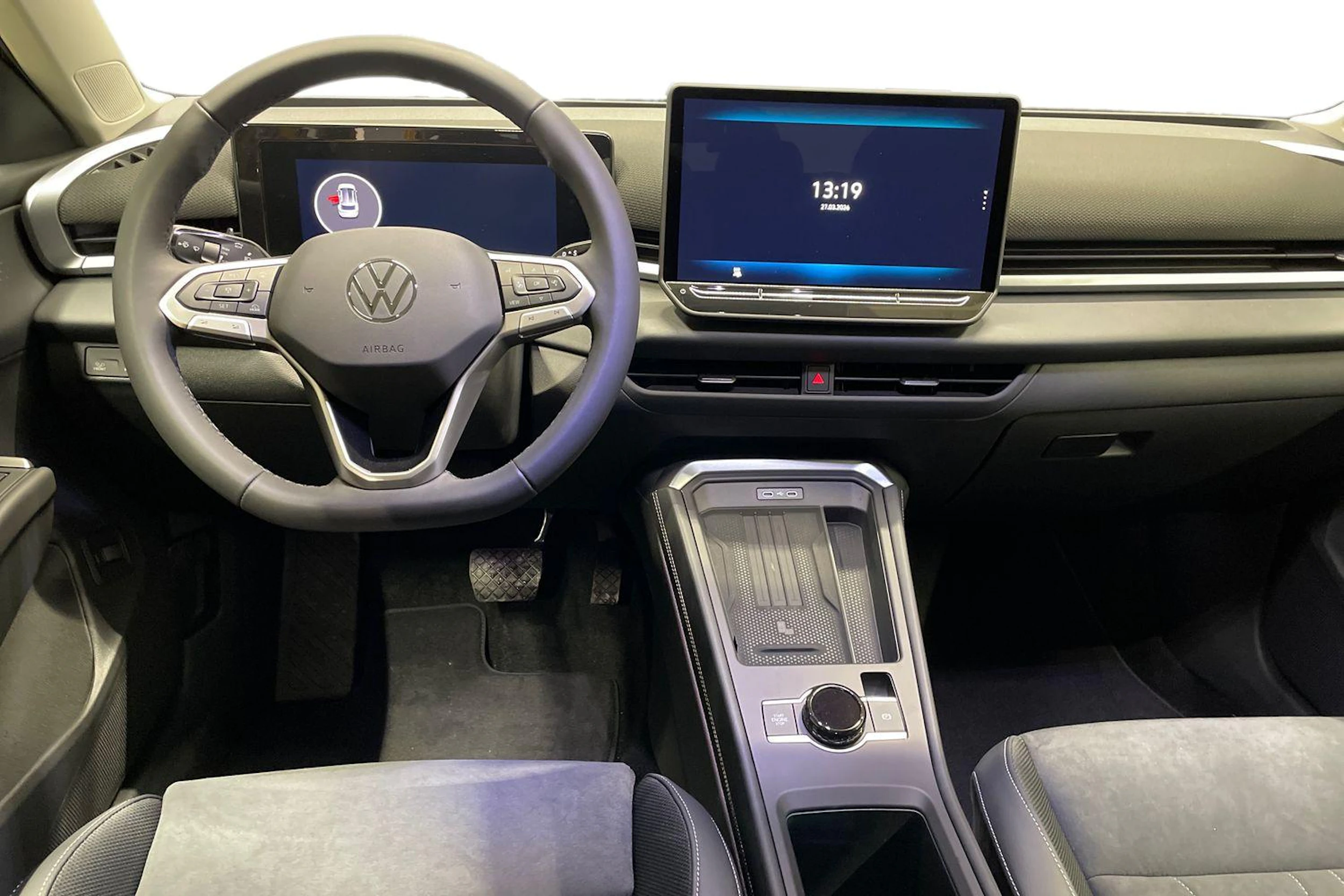 keltainen Volkswagen T-Roc 2026 kuva 7.