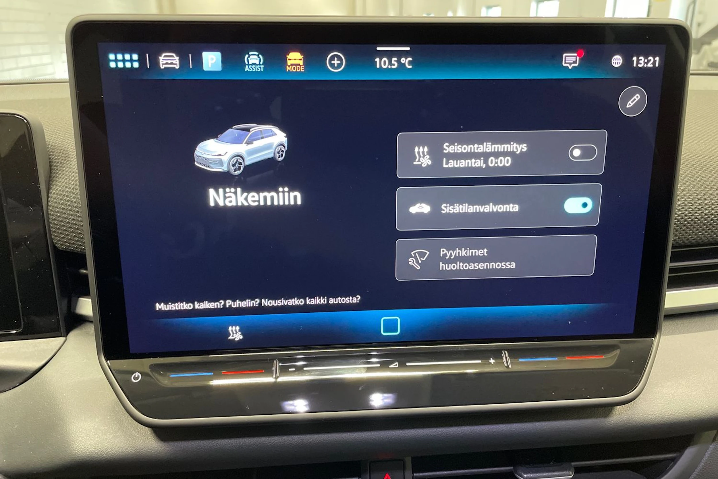 keltainen Volkswagen T-Roc 2026 kuva 13.