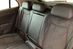 keltainen Volkswagen T-Roc 2026 kuva 8.