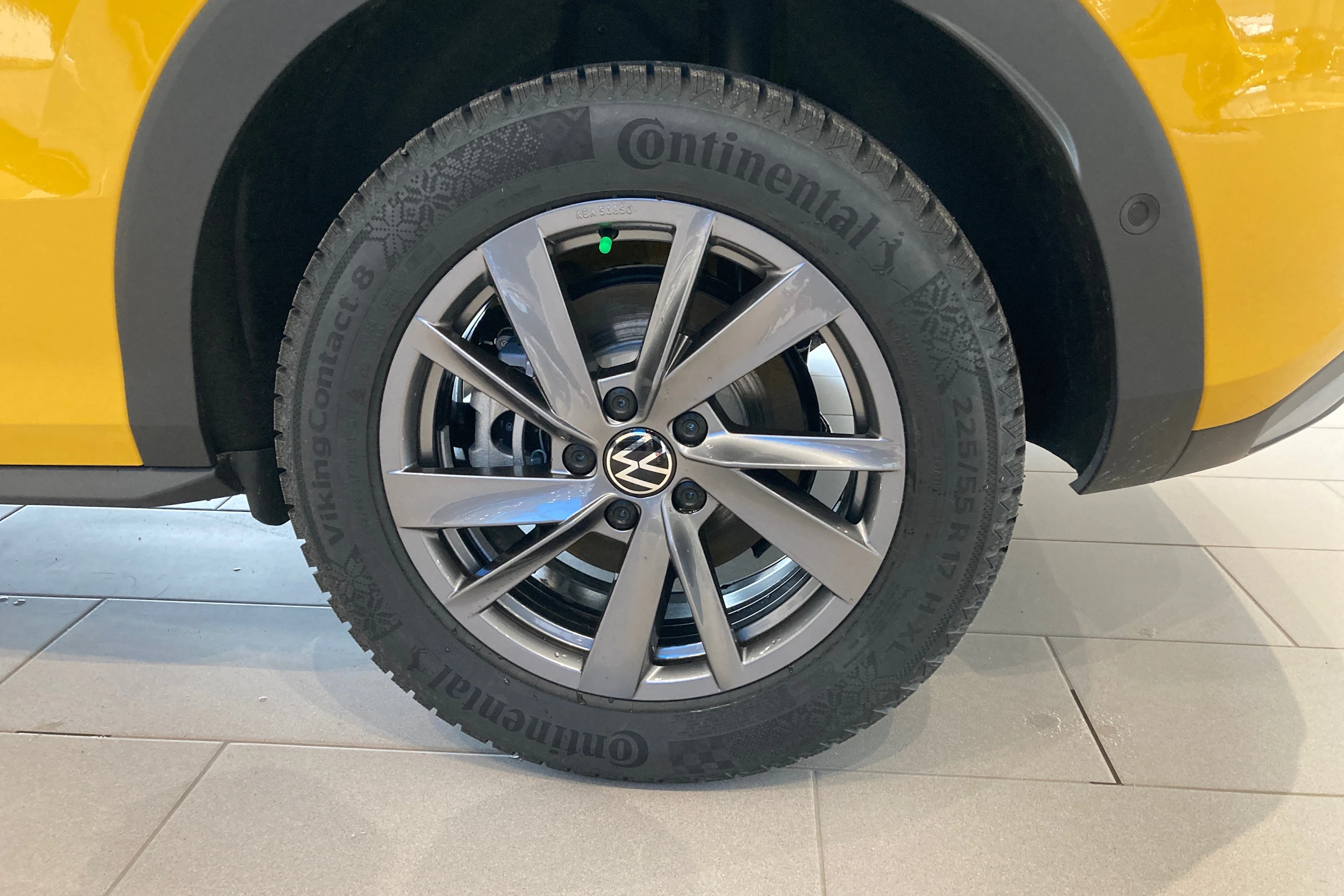 keltainen Volkswagen T-Roc 2026 kuva 10.