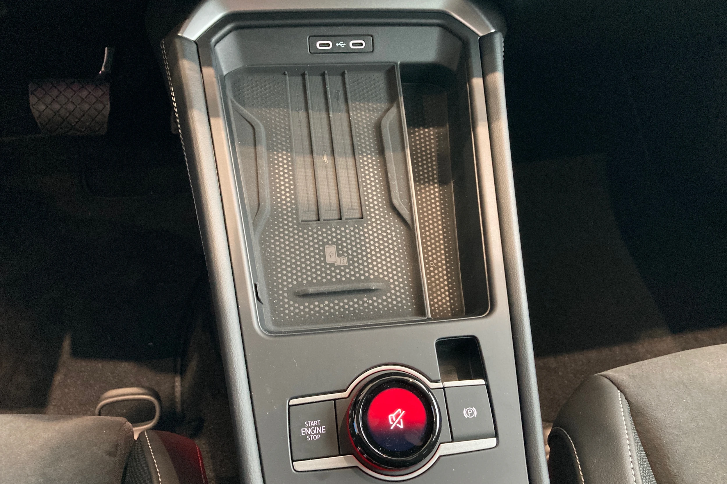 keltainen Volkswagen T-Roc 2026 kuva 20.