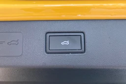 keltainen Volkswagen T-Roc 2026 kuva 22.