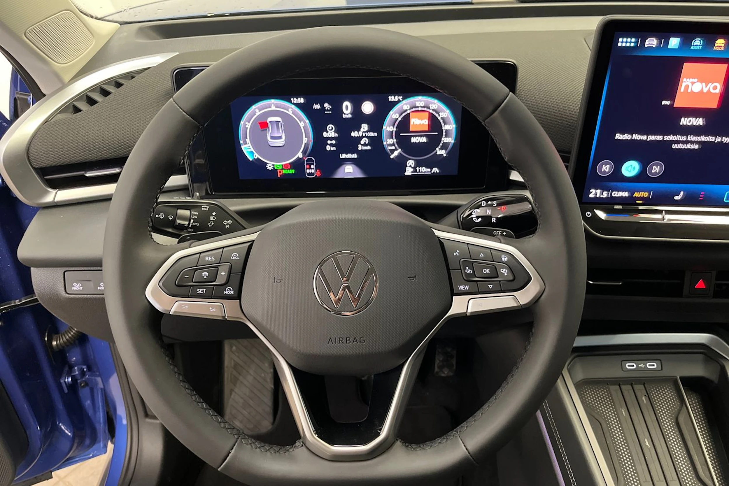 sininen Volkswagen T-Roc 2026 kuva 15.