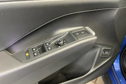 sininen Volkswagen T-Roc 2026 kuva 16.