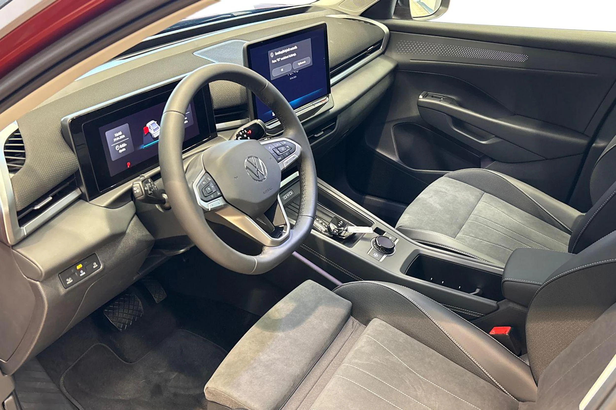 punainen Volkswagen T-Roc 2026 kuva 6.