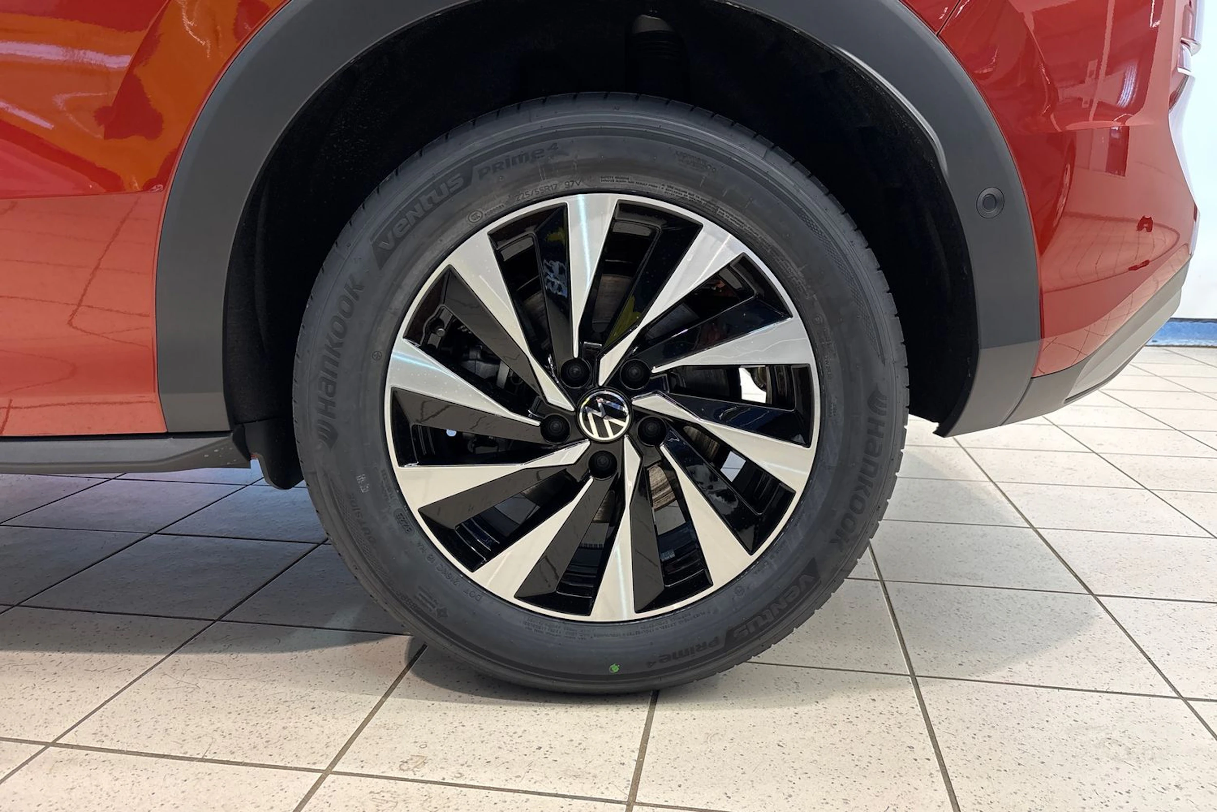 punainen Volkswagen T-Roc 2026 kuva 10.