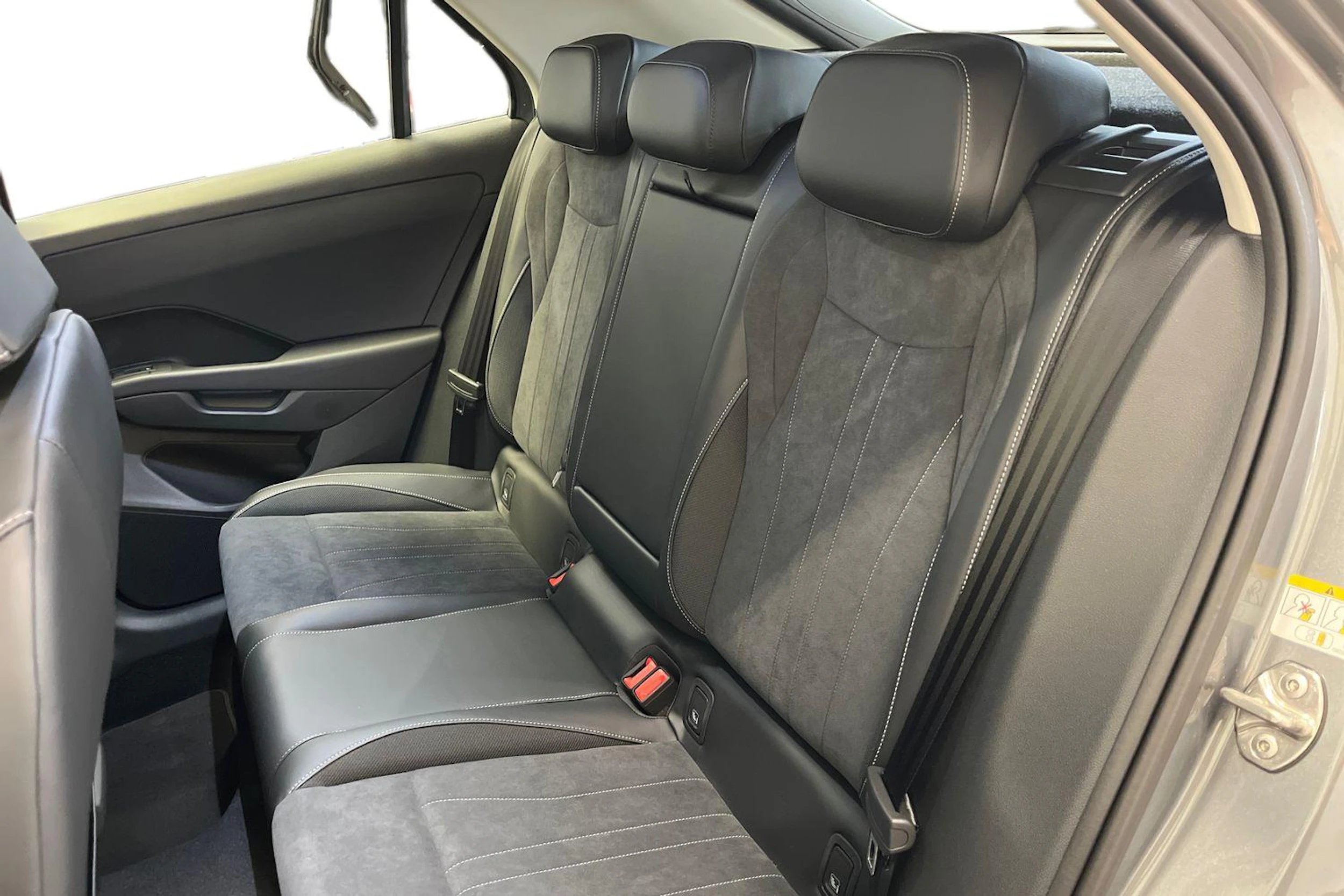 met. harmaa Volkswagen T-Roc 2026 kuva 8.