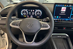 valkoinen Volkswagen T-Roc 2026 kuva 29.