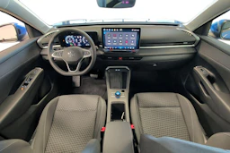 sininen Volkswagen T-Roc 2026 kuva 7.
