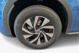 sininen Volkswagen T-Roc 2026 kuva 9.