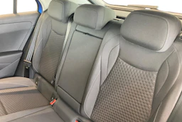 sininen Volkswagen T-Roc 2026 kuva 8.