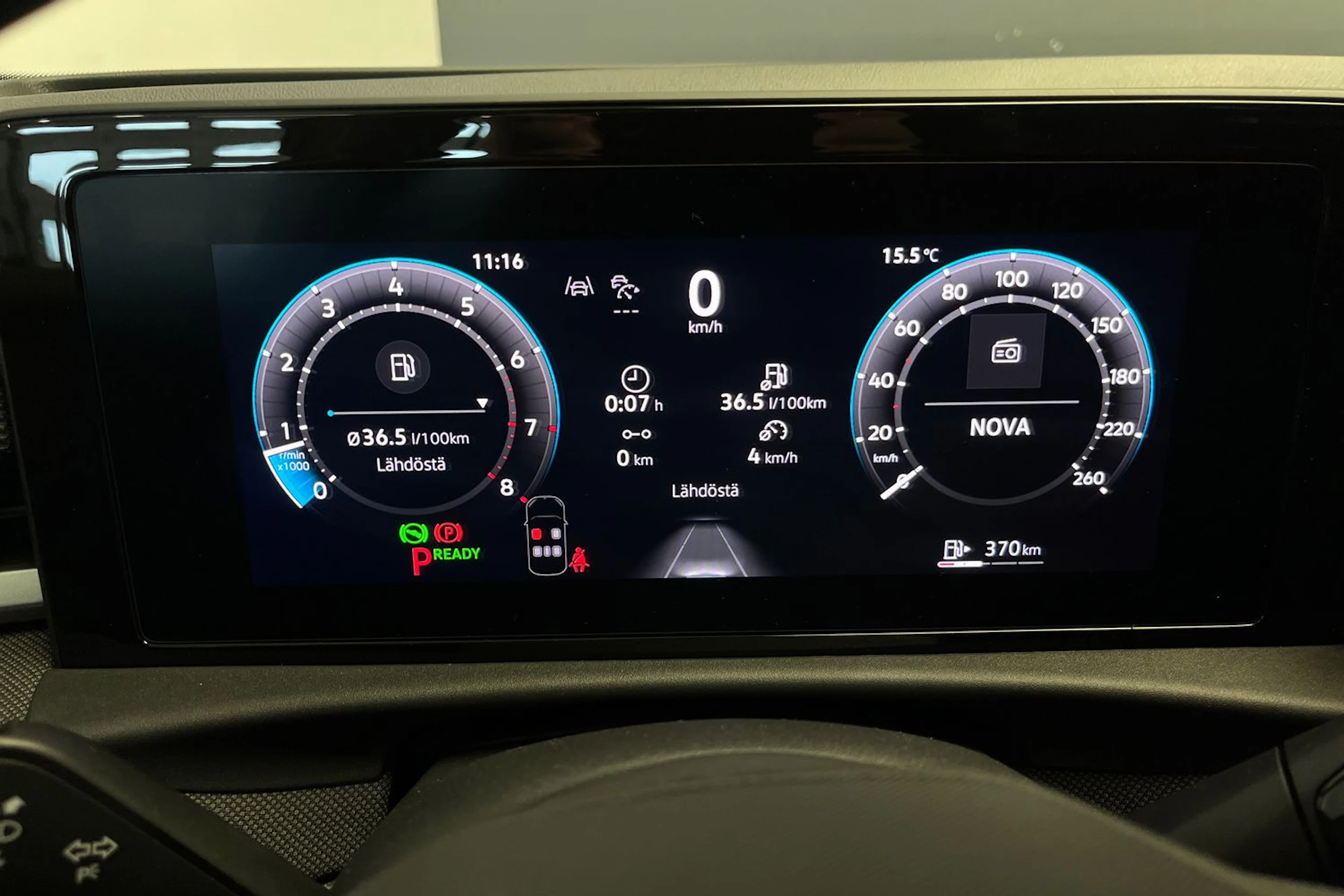 keltainen Volkswagen T-Roc 2026 kuva 11.