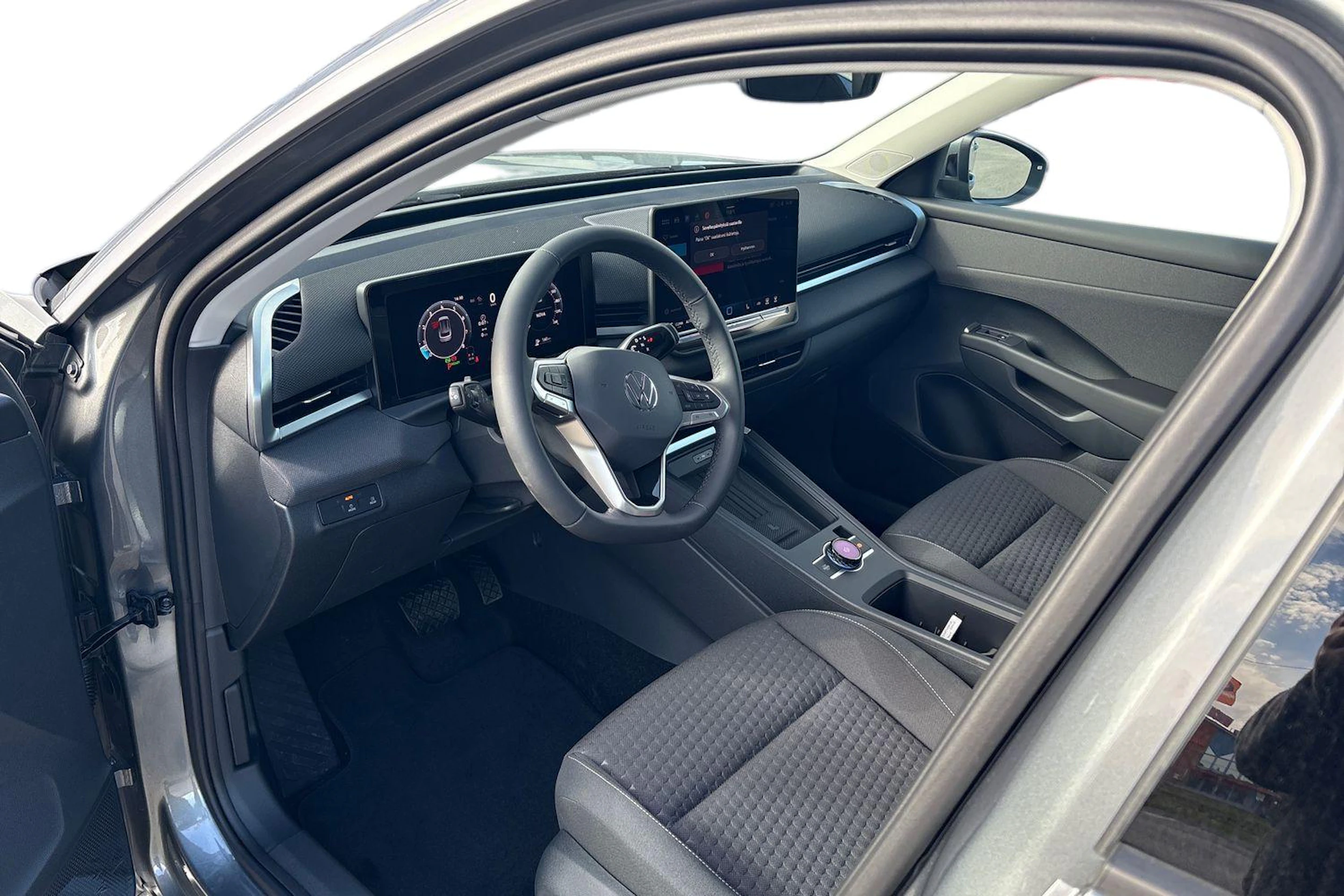 harmaa Volkswagen T-Roc 2026 kuva 6.