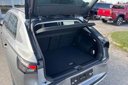 harmaa Volkswagen T-Roc 2026 kuva 11.