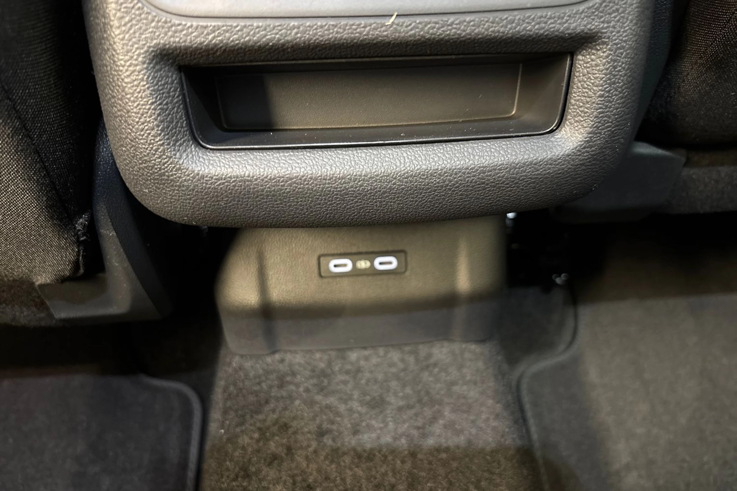 harmaa Volkswagen T-Roc 2026 kuva 28.