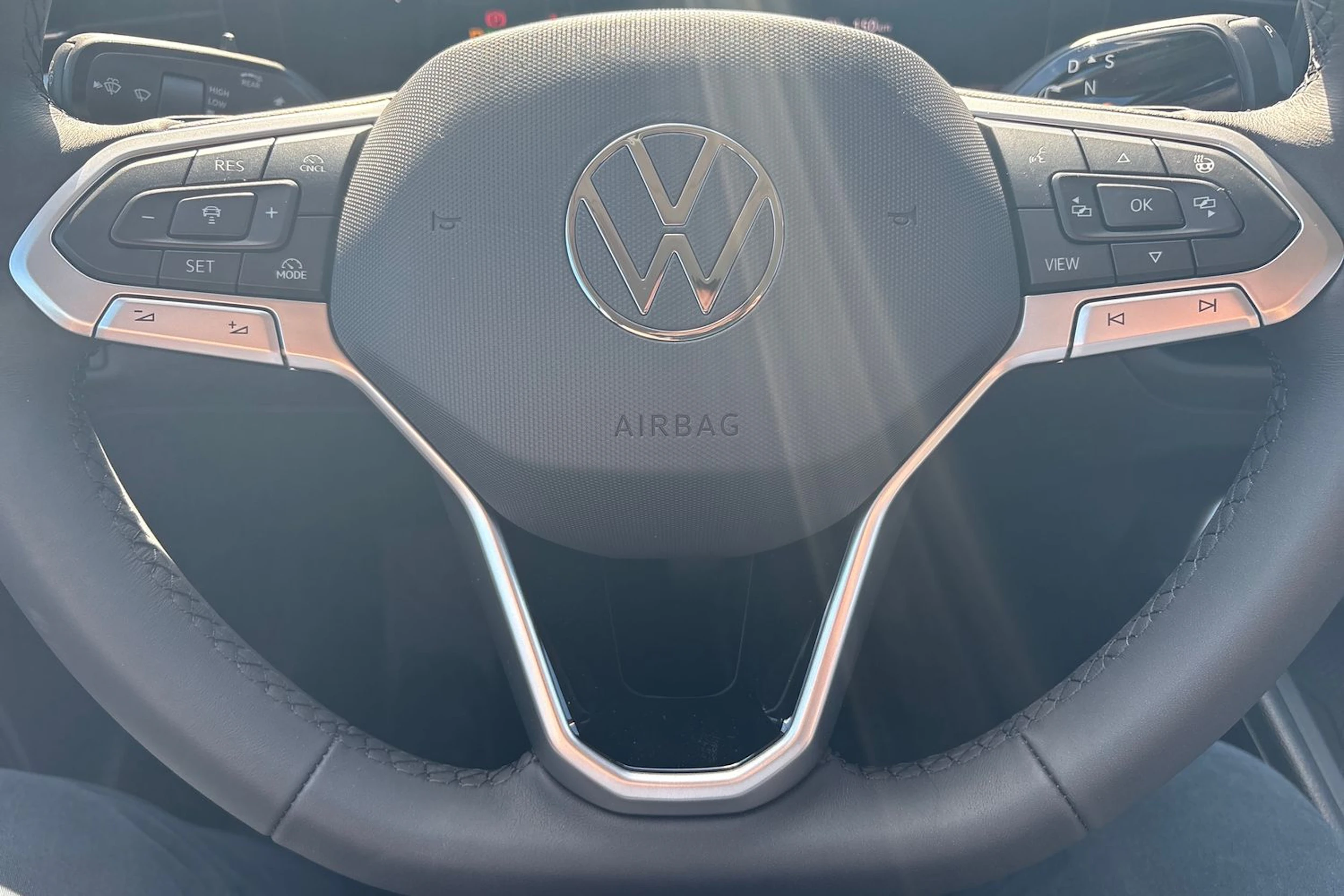 sininen Volkswagen T-Roc 2026 kuva 13.