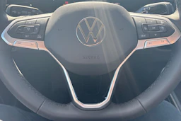 sininen Volkswagen T-Roc 2026 kuva 13.