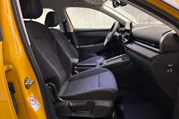 keltainen Volkswagen T-Roc 2026 kuva 11.