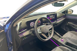 sininen Volkswagen T-Roc 2026 kuva 6.