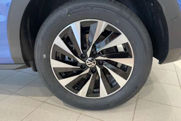 sininen Volkswagen T-Roc 2026 kuva 10.