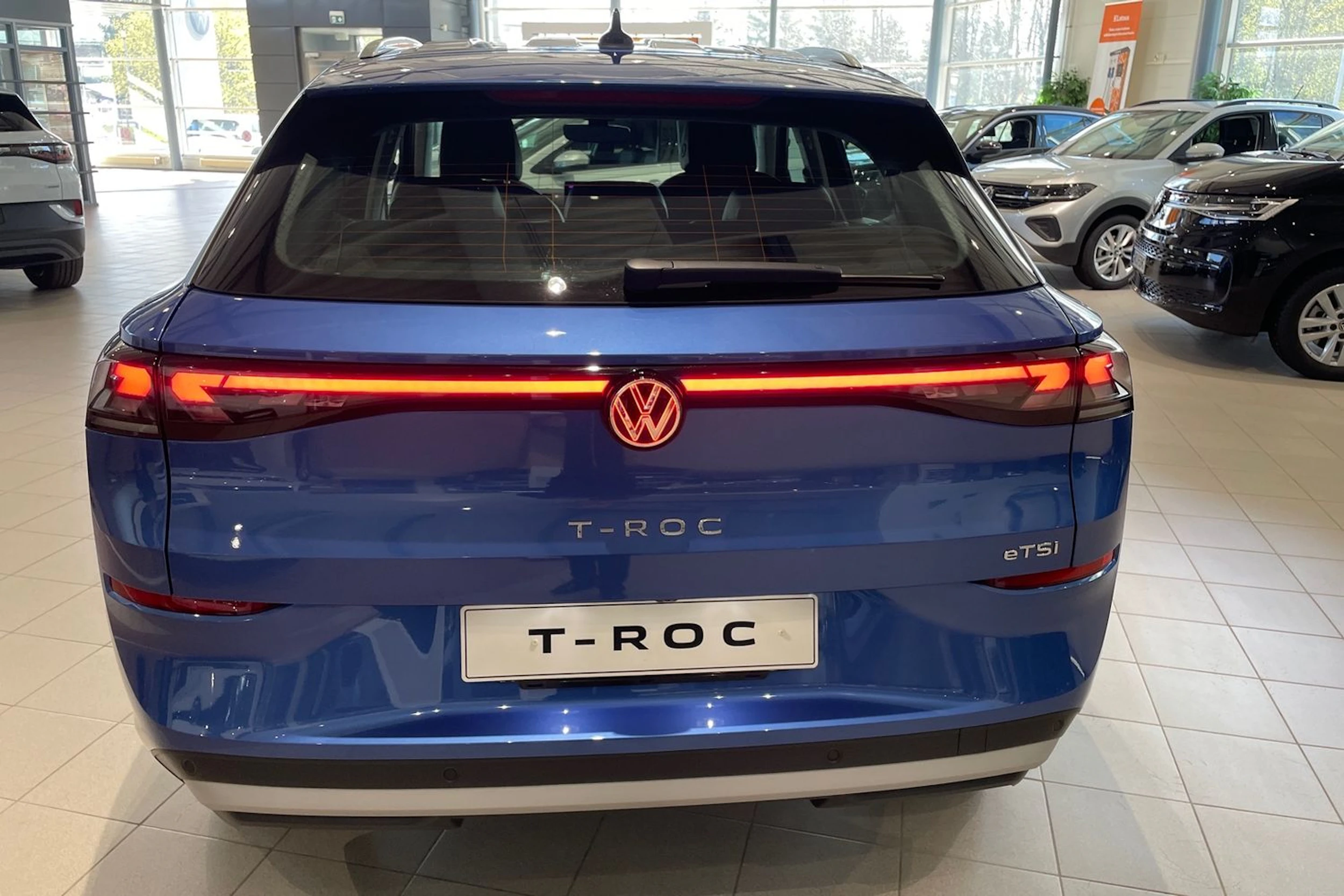 sininen Volkswagen T-Roc 2026 kuva 15.