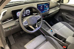 musta Volkswagen T-Roc 2026 kuva 6.