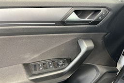 valkoinen Volkswagen T-Roc Cabriolet 2020 kuva 16.