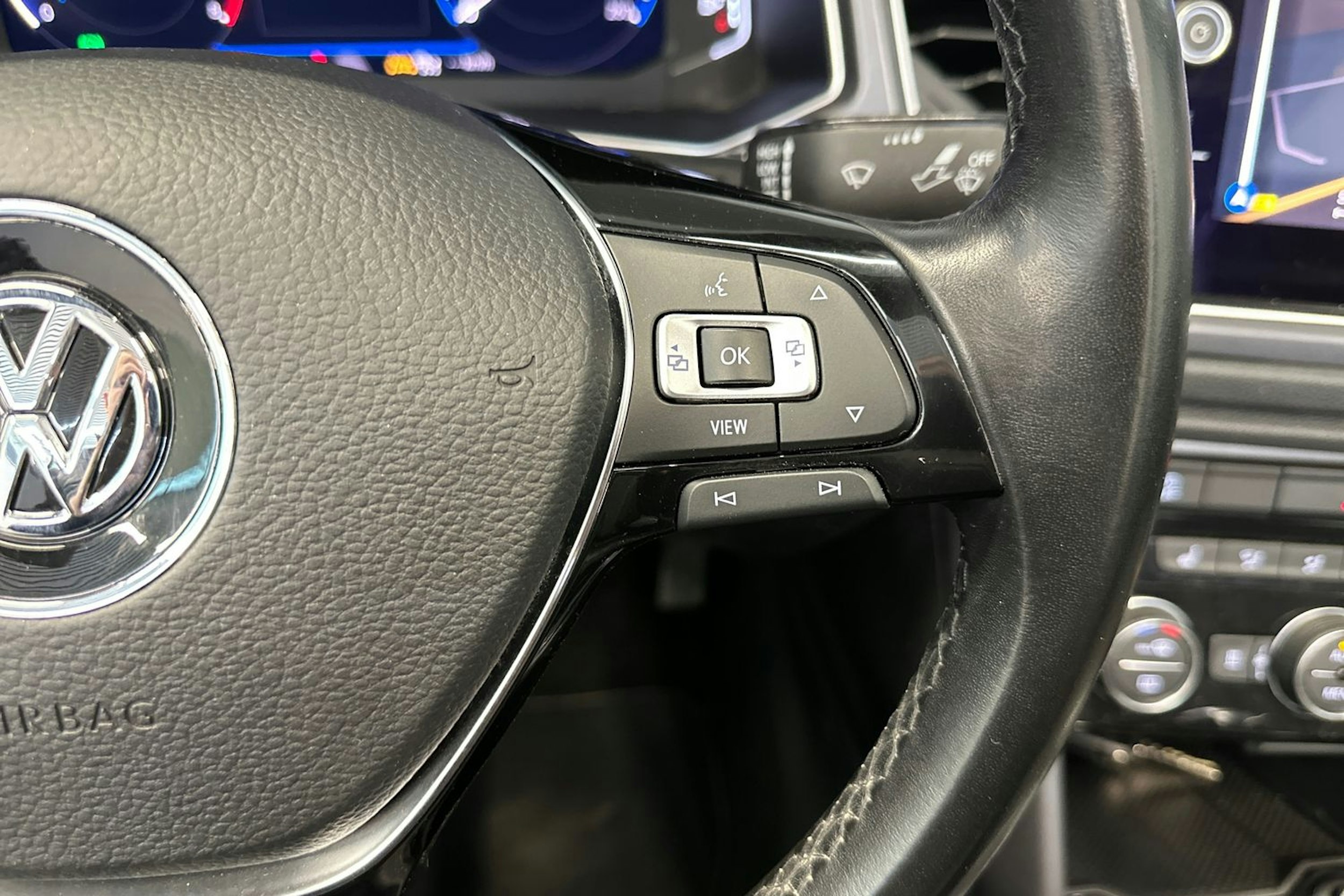 valkoinen Volkswagen T-Roc Cabriolet 2020 kuva 19.