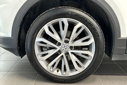 valkoinen Volkswagen T-Roc Cabriolet 2020 kuva 29.