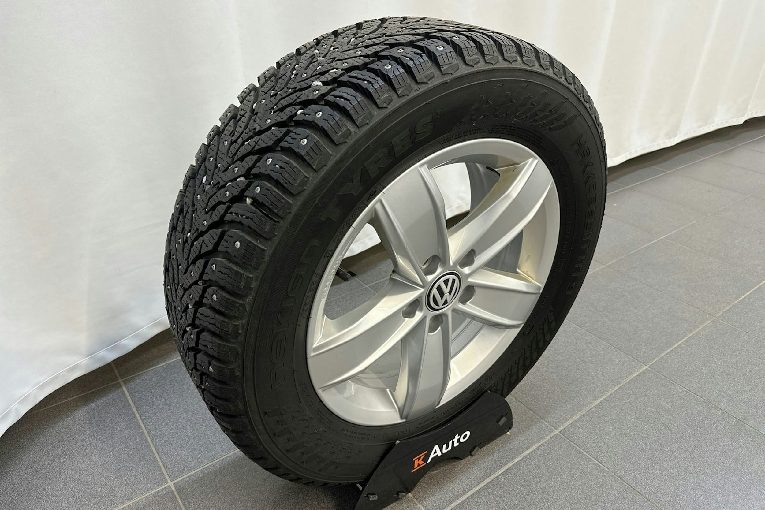 valkoinen Volkswagen T-Roc Cabriolet 2020 kuva 31.