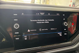 harmaa Volkswagen Taigo 2022 kuva 16.