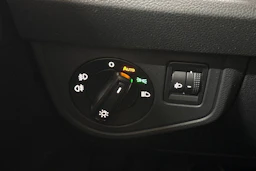 harmaa Volkswagen Taigo 2022 kuva 19.