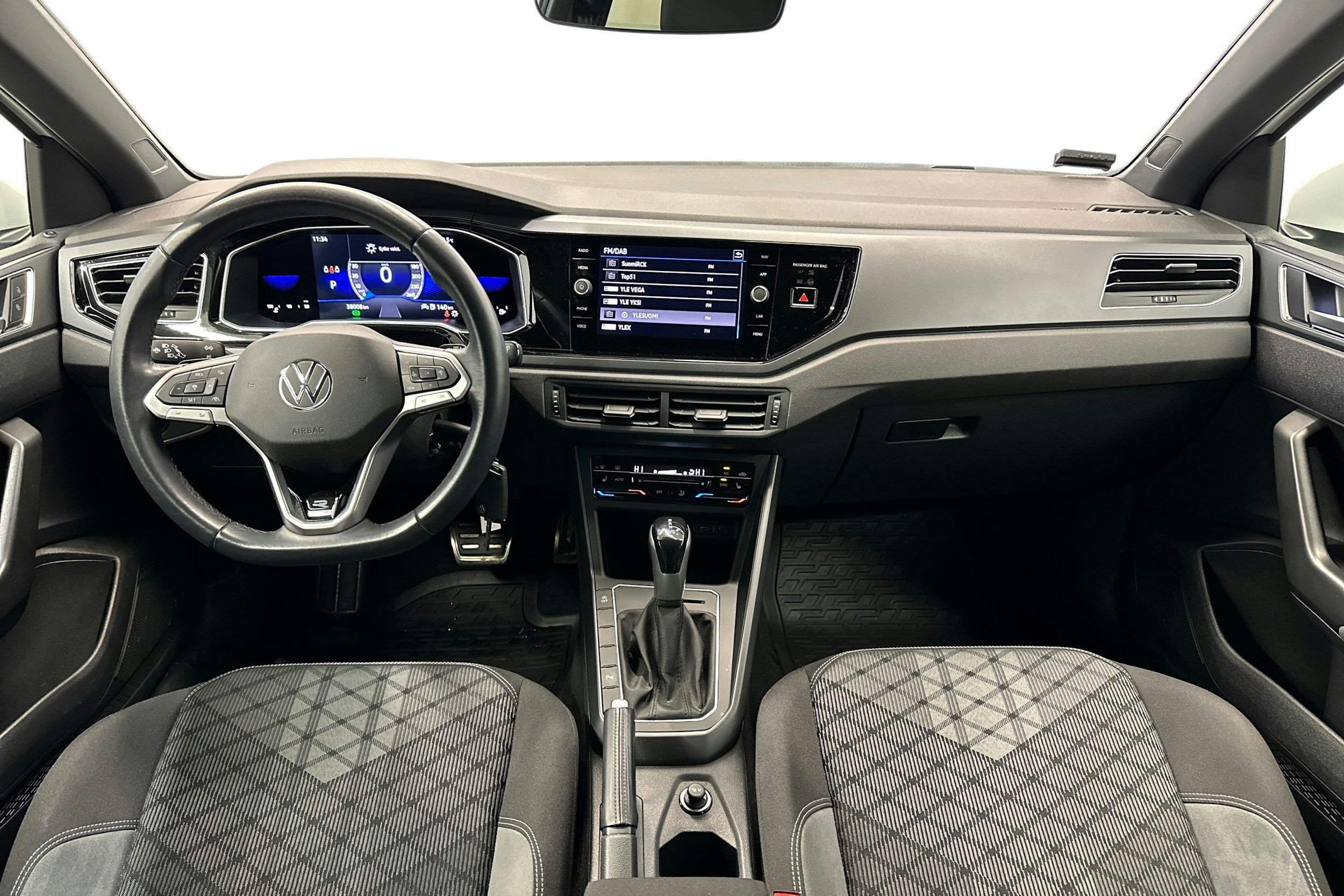 valkoinen Volkswagen Taigo 2022 kuva 9.