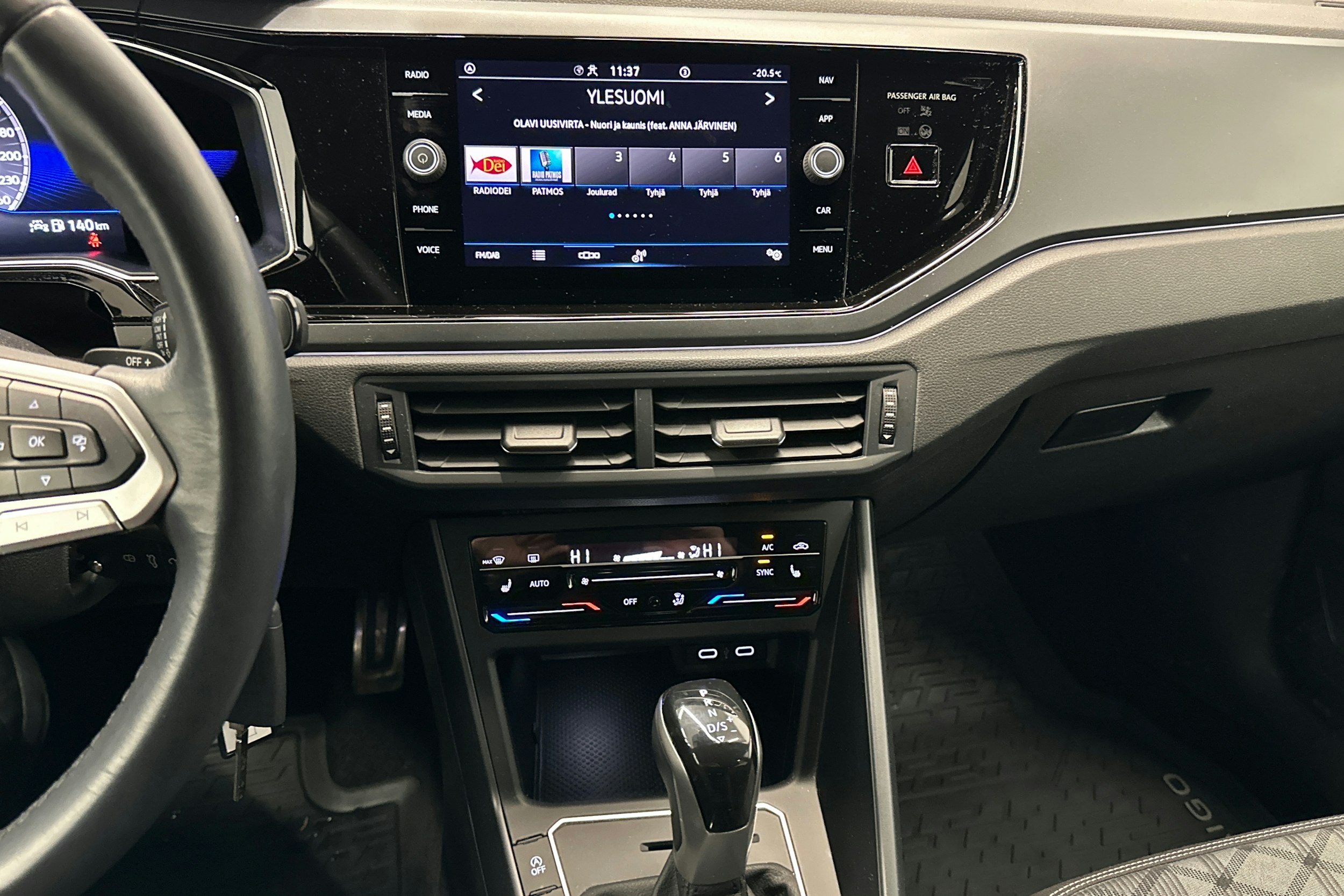 valkoinen Volkswagen Taigo 2022 kuva 19.