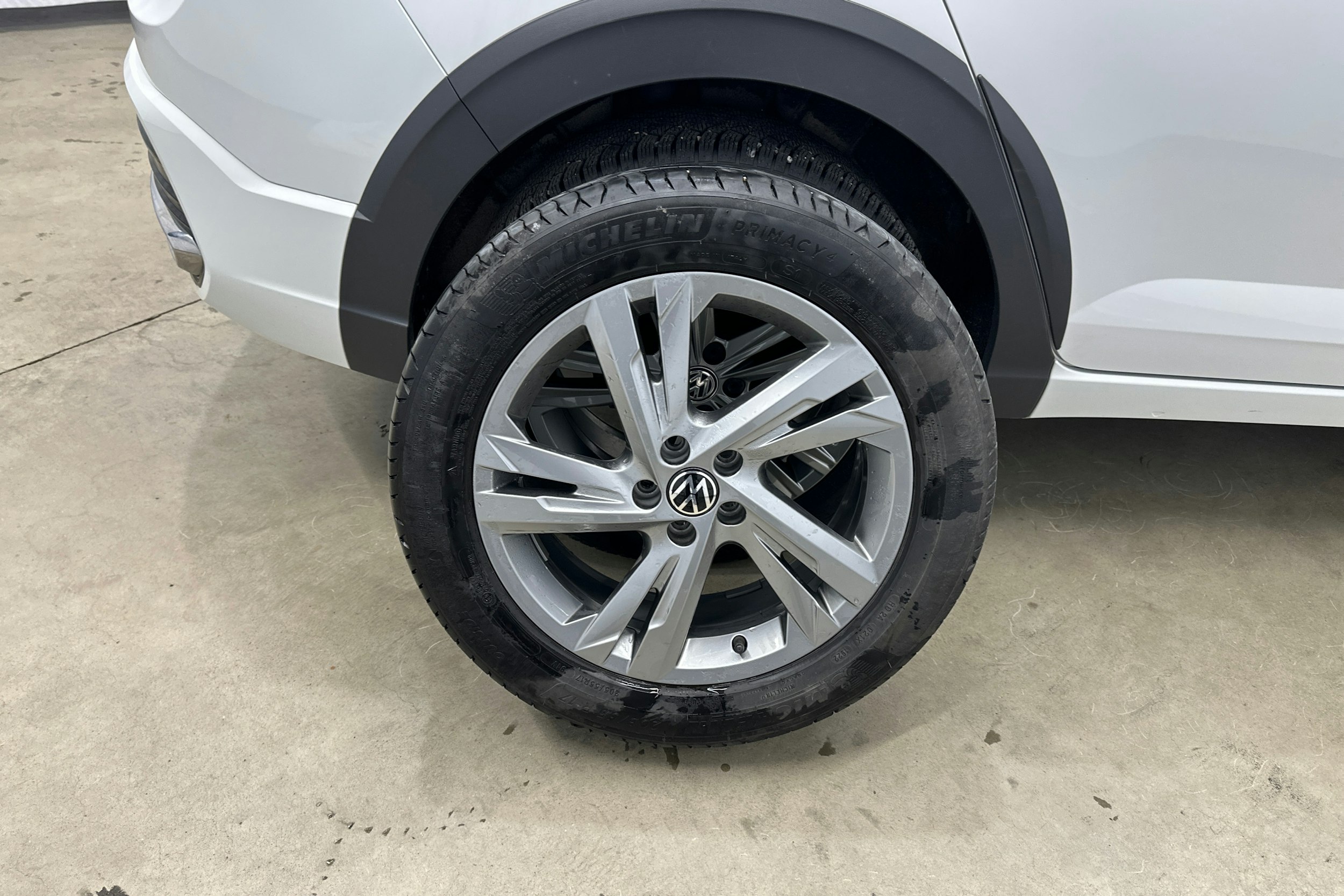 valkoinen Volkswagen Taigo 2022 kuva 25.