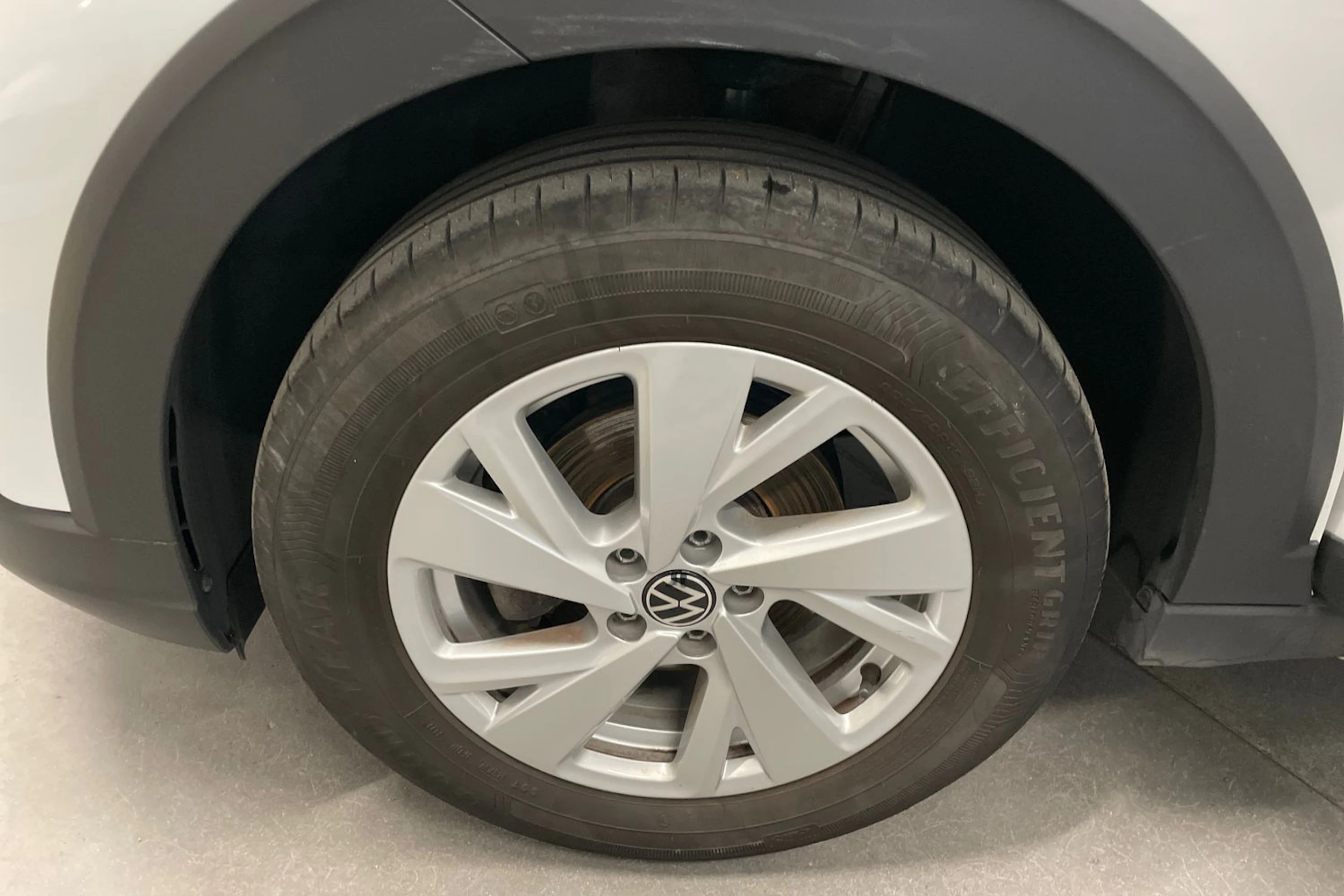 valkoinen Volkswagen Taigo 2022 kuva 13.