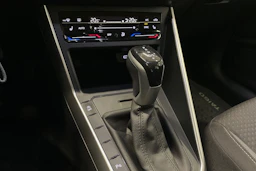 valkoinen Volkswagen Taigo 2022 kuva 18.