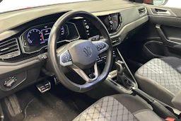 punainen Volkswagen Taigo 2022 kuva 3.