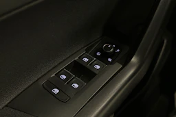 punainen Volkswagen Taigo 2022 kuva 15.