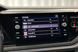 punainen Volkswagen Taigo 2022 kuva 18.