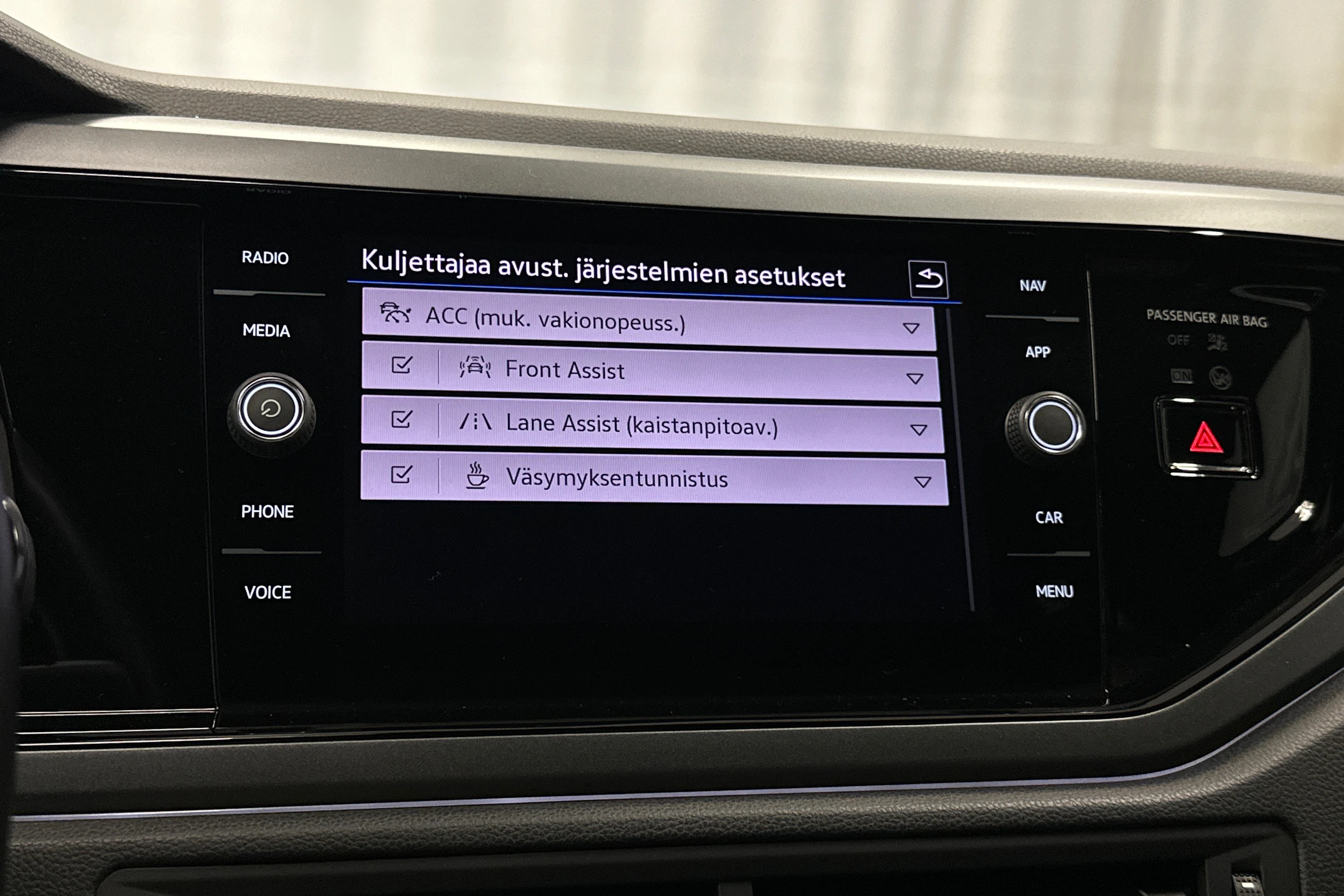 punainen Volkswagen Taigo 2022 kuva 20.