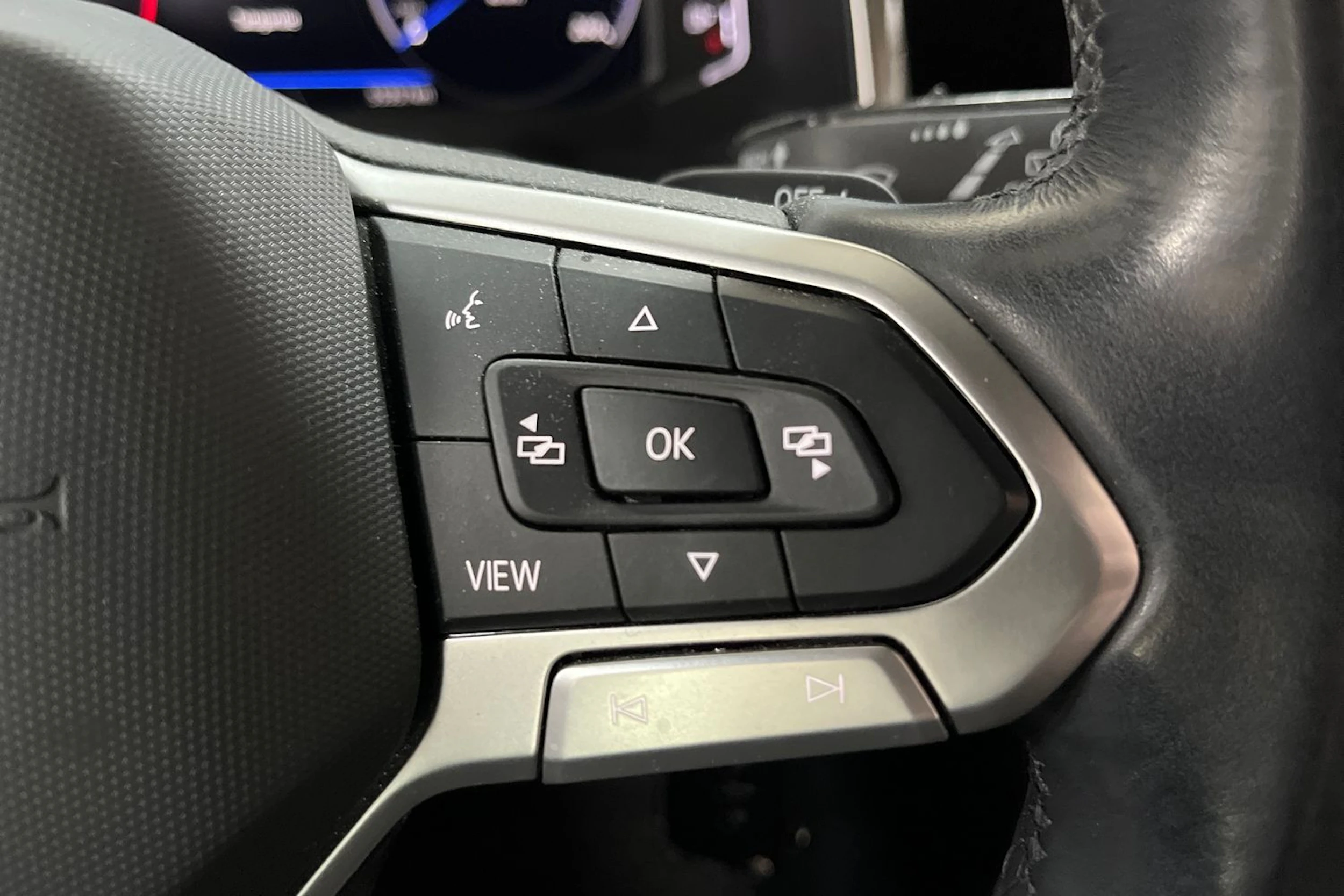 Harmaa Volkswagen Taigo 2022 kuva 19.