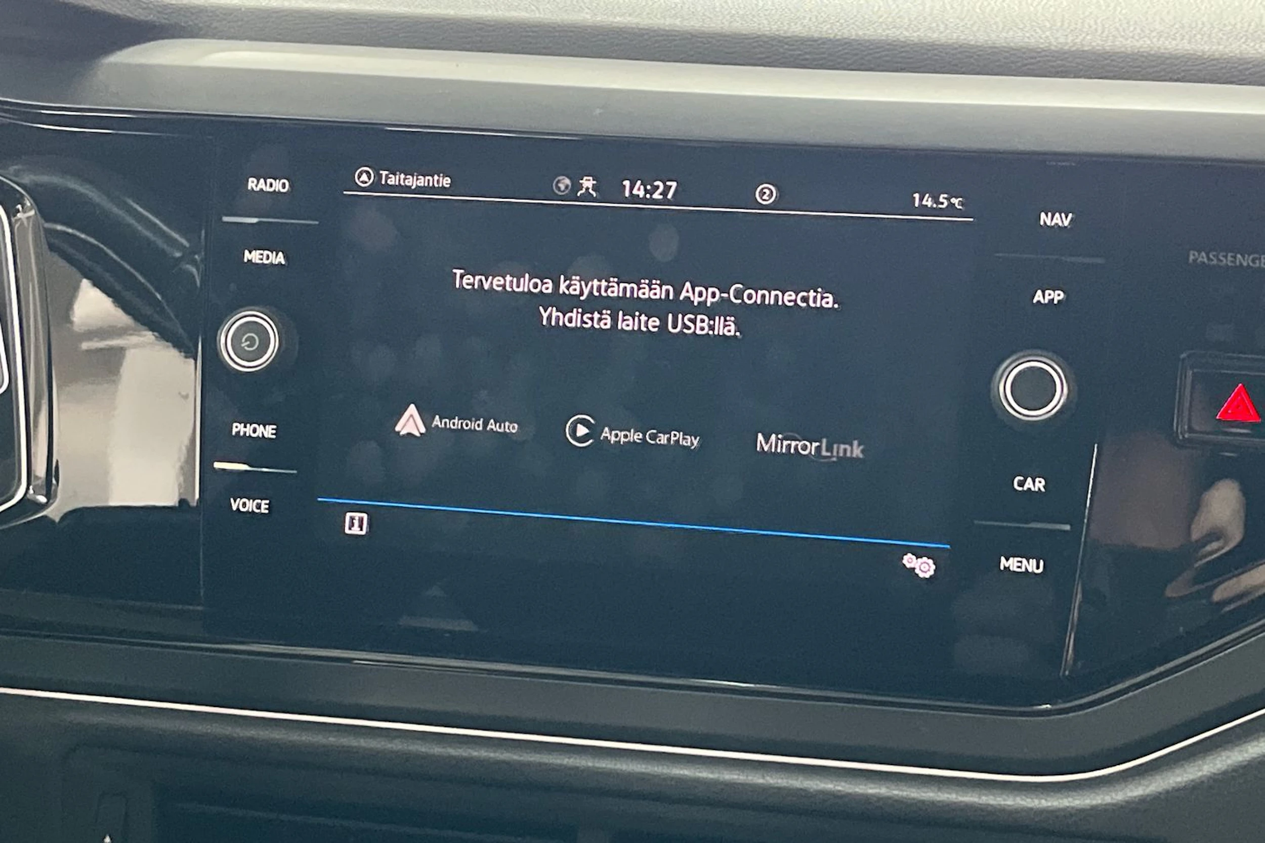 Harmaa Volkswagen Taigo 2022 kuva 23.