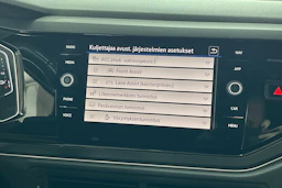 Harmaa Volkswagen Taigo 2022 kuva 24.