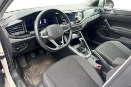 harmaa Volkswagen Taigo 2022 kuva 3.