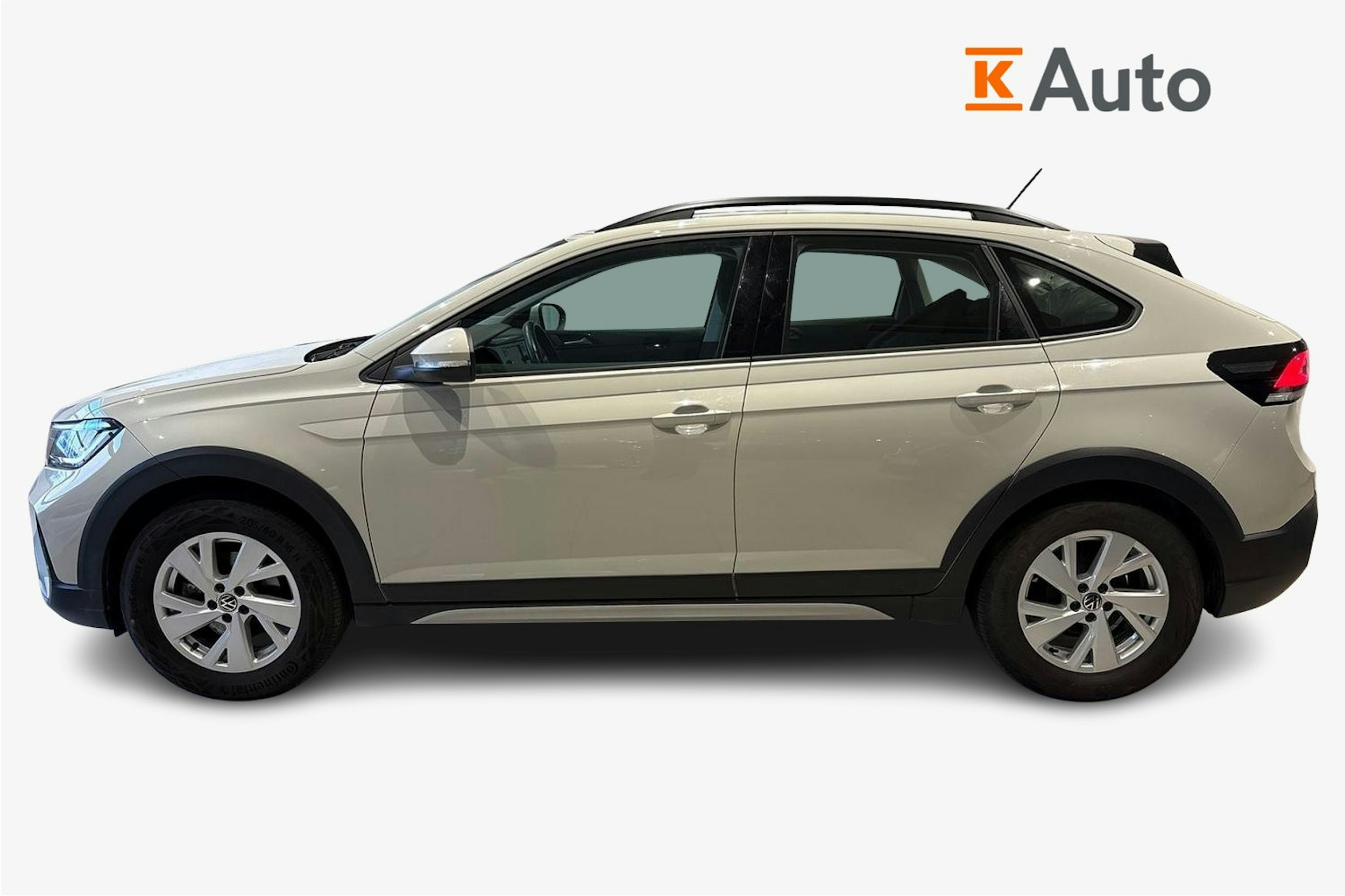 harmaa Volkswagen Taigo 2022 kuva 6.