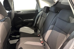 harmaa Volkswagen Taigo 2022 kuva 10.