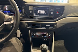 harmaa Volkswagen Taigo 2022 kuva 16.