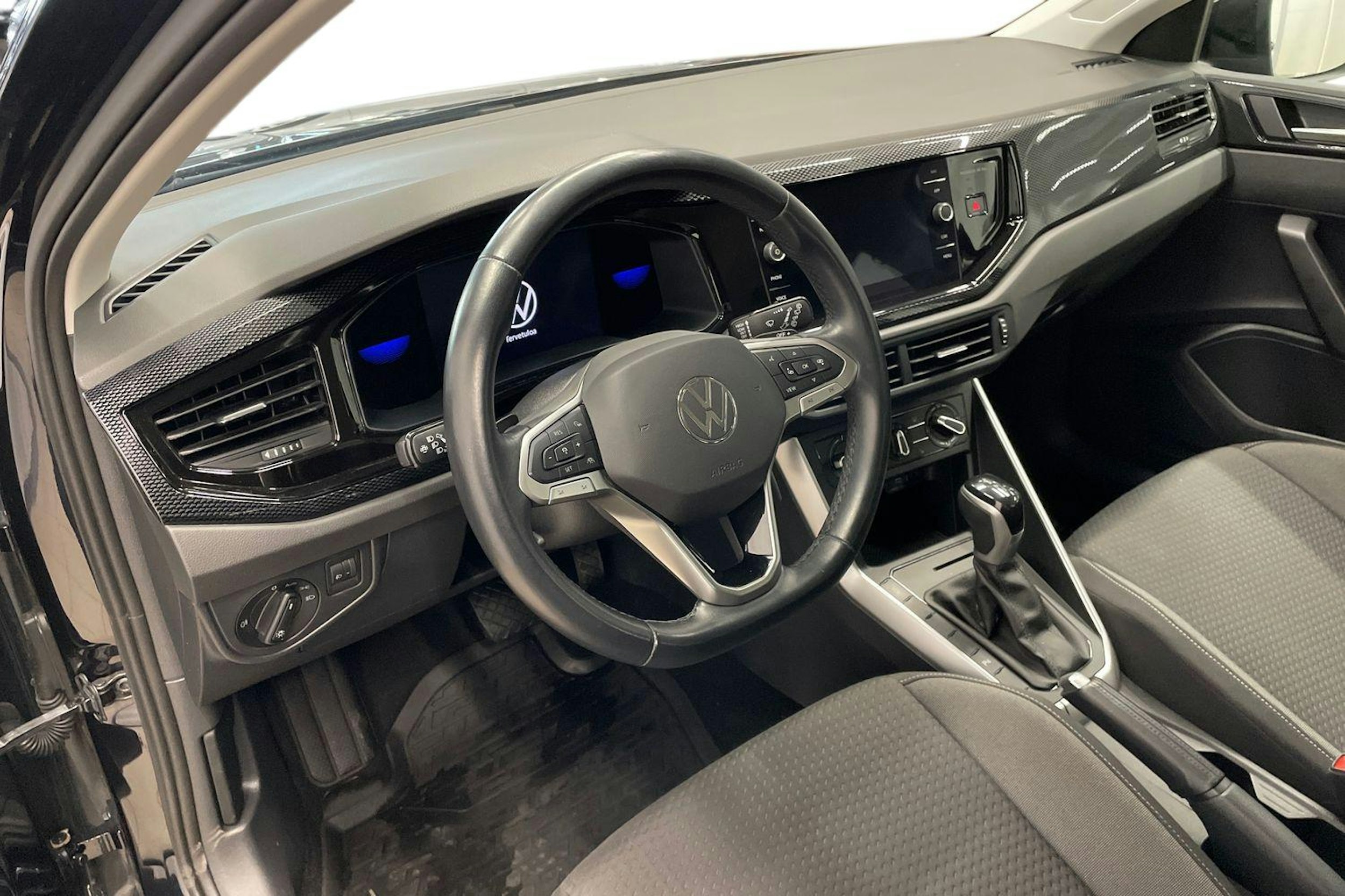 Musta Volkswagen Taigo 2022 kuva 7.